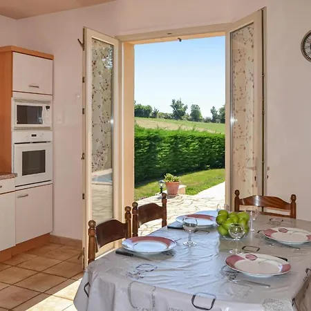 Lovely In Savignac-ledrier Tatil Evi *