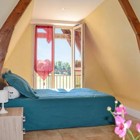Tatil Evi Lovely In Savignac-ledrier *