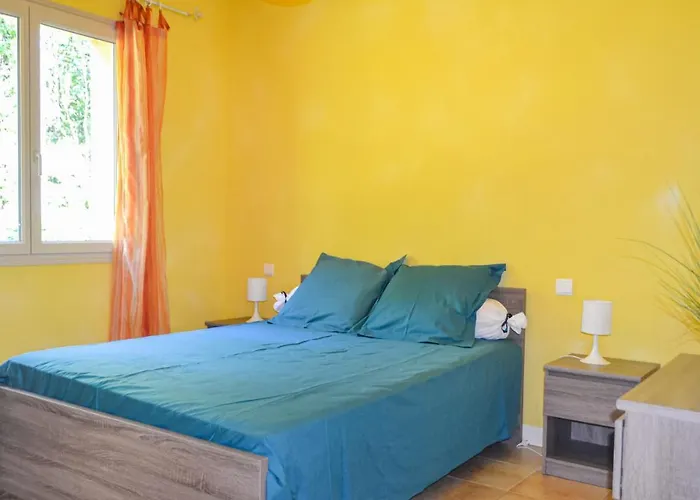 Lovely In Savignac-ledrier Ferienhaus