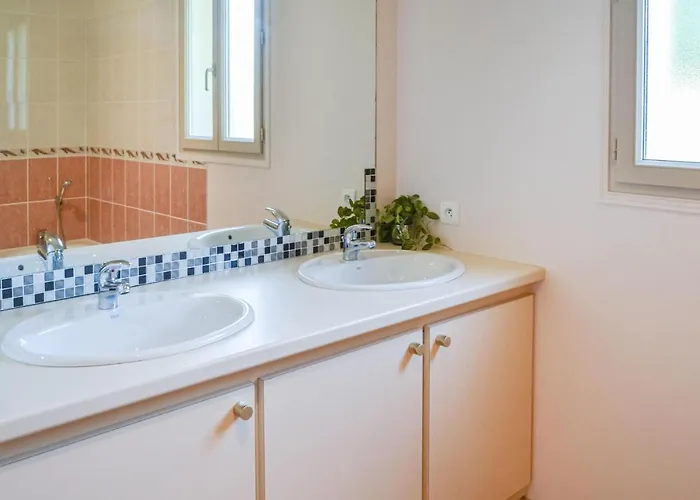 Lovely In Savignac-ledrier *